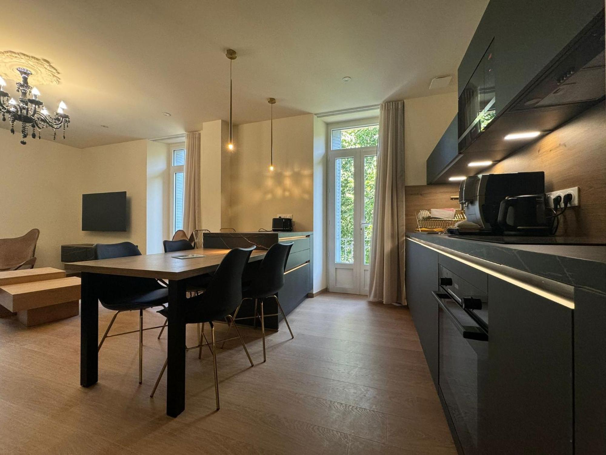 Appartements Confortables Avec Vue Montagne - Residence Villa Belle Fleur Chateau-Ville-Vieille Exterior foto
