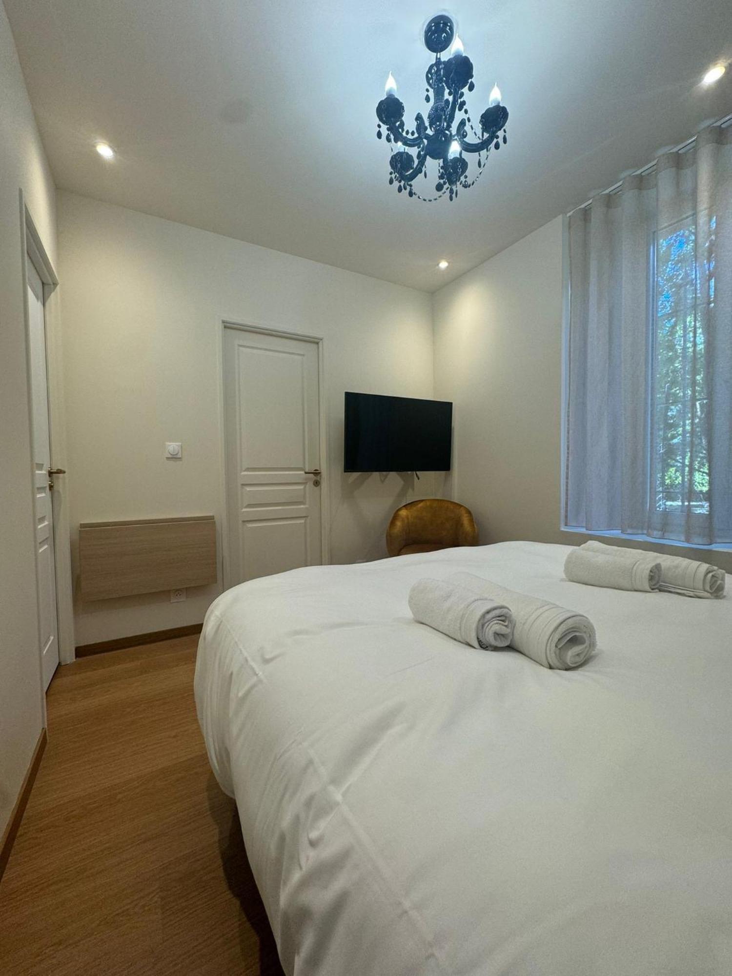 Appartements Confortables Avec Vue Montagne - Residence Villa Belle Fleur Chateau-Ville-Vieille Exterior foto