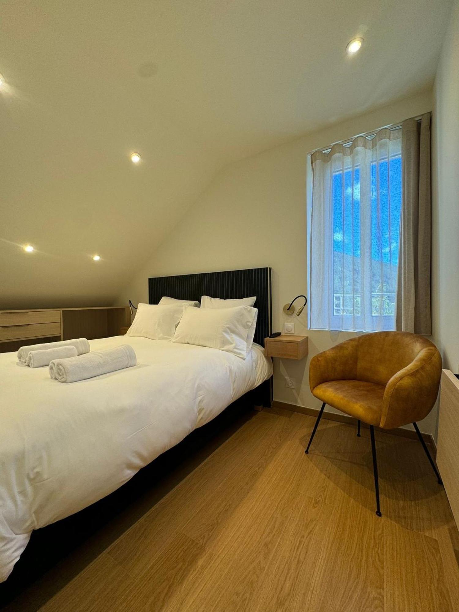 Appartements Confortables Avec Vue Montagne - Residence Villa Belle Fleur Chateau-Ville-Vieille Exterior foto