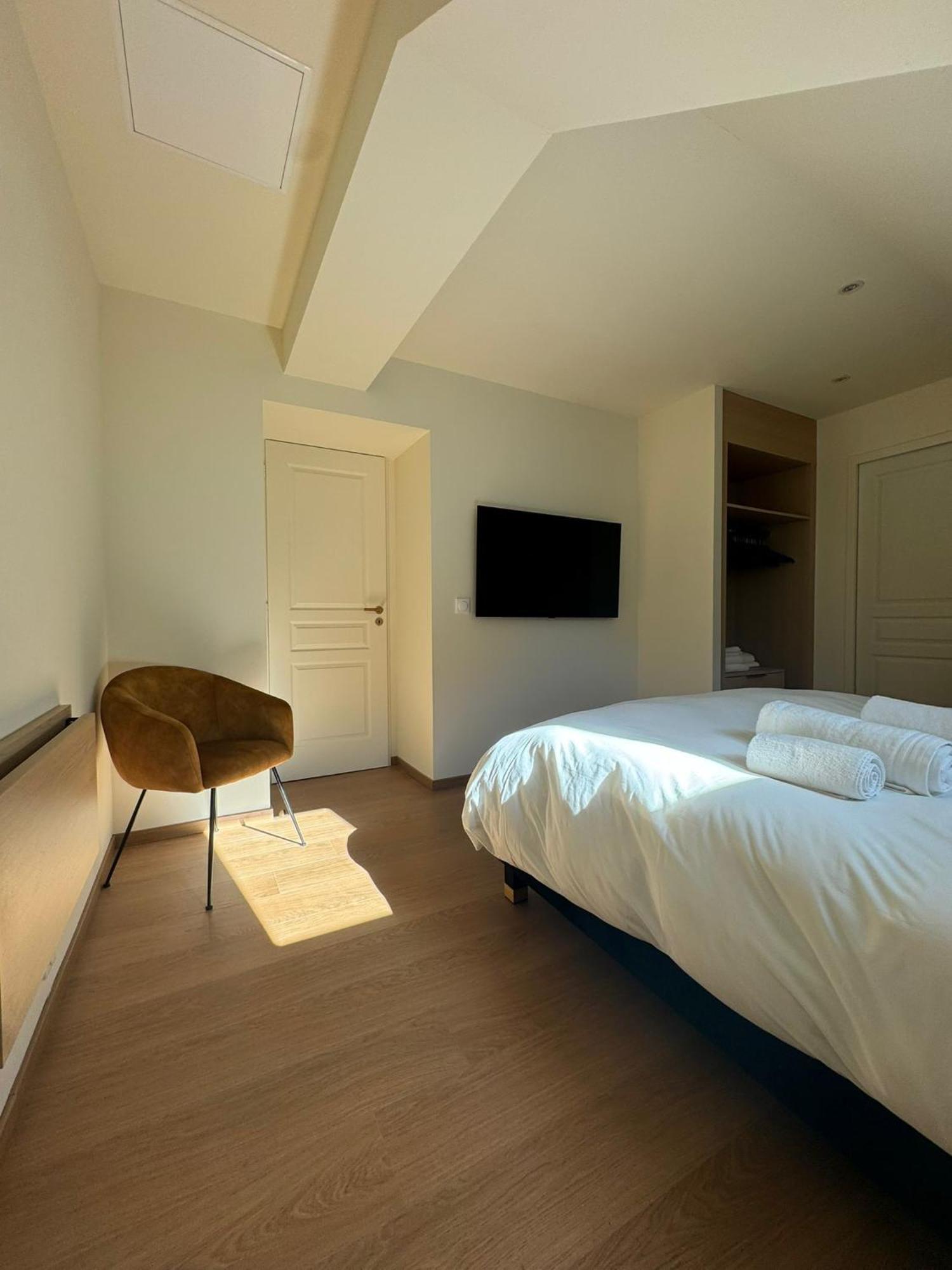 Appartements Confortables Avec Vue Montagne - Residence Villa Belle Fleur Chateau-Ville-Vieille Exterior foto